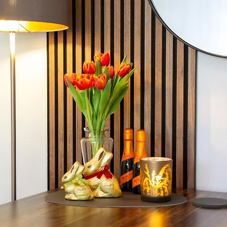 דירה Design-ferienwohnung Direkt Am - Mit Seeblick, Balkon, Pool Und Sauna *
